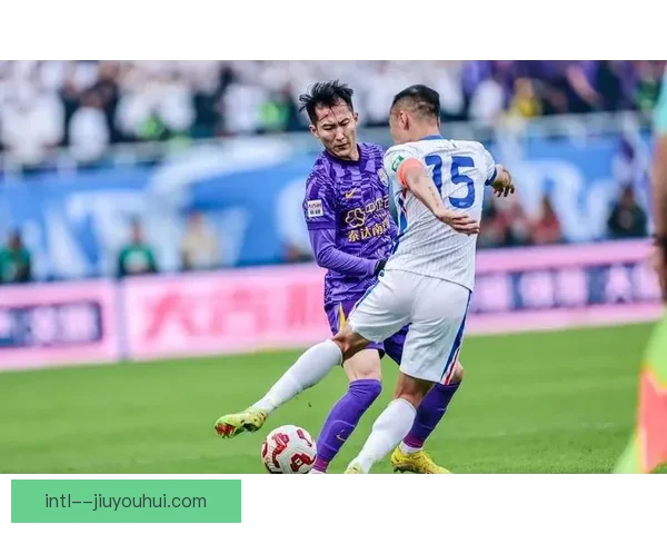 上海申花荣膺中超月度最佳俱乐部 夺得荣耀展现强大实力